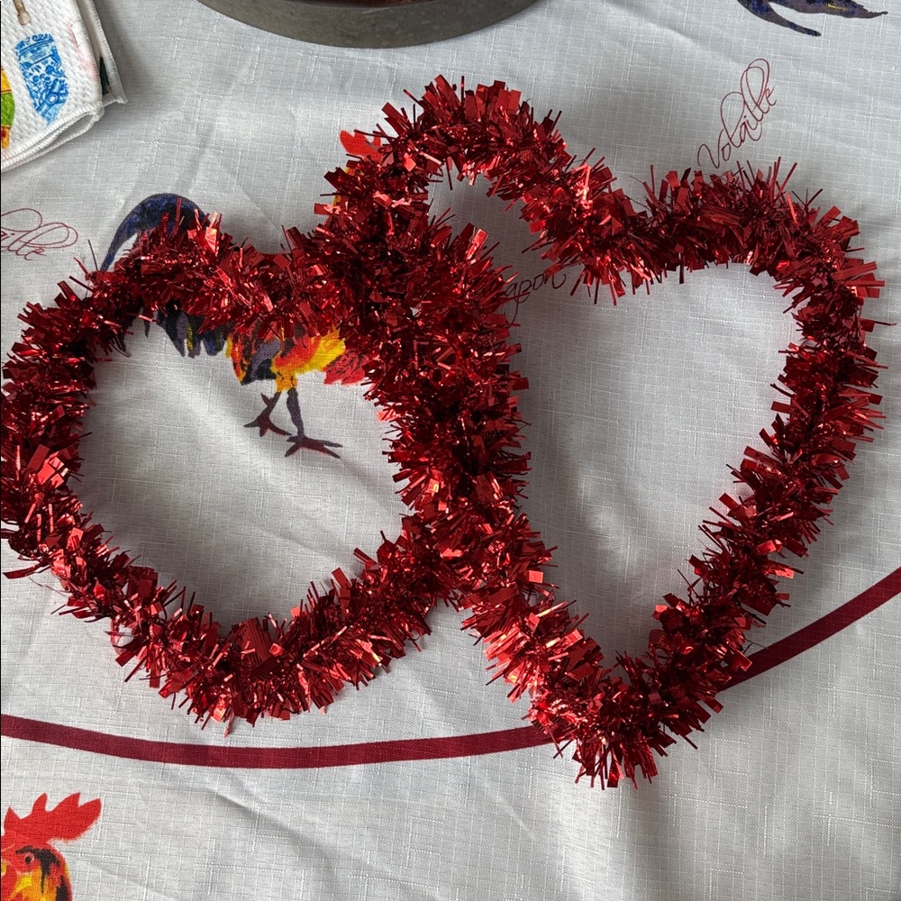 Assorted Valentines Decorations Like new condition! - Picture 5 of 9